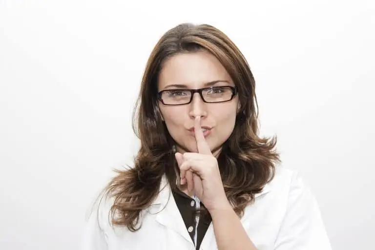10 Travel Nurse Resume Tips to Land The Job
