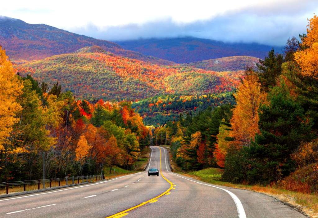 6 Reasons to Visit the Northeast Scenic road in the Adirondacks region of New York during the autumn foliage season