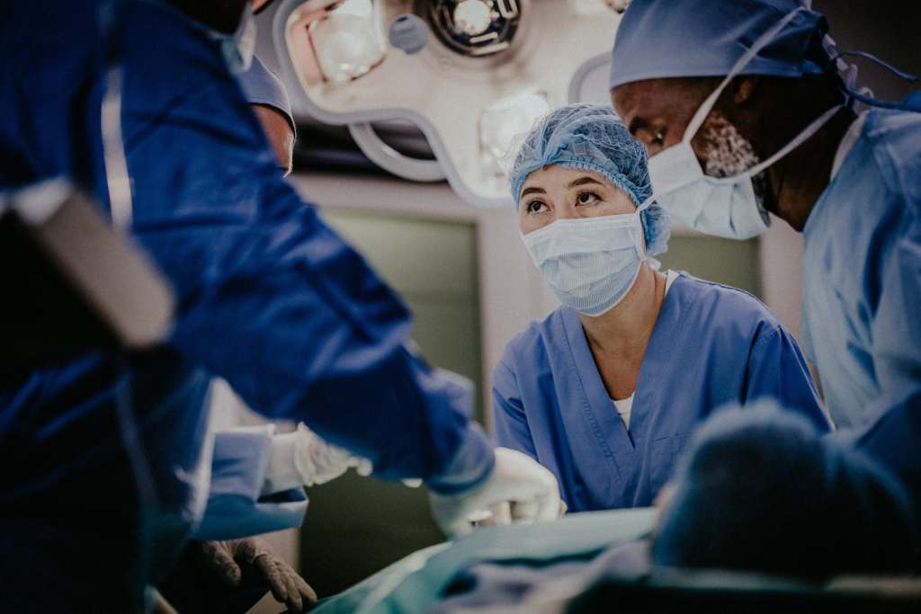 Travel Nurse Career Guide: OR or travel nurse agency