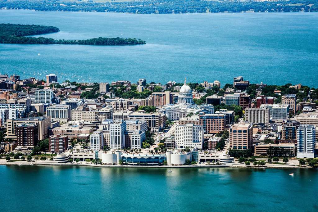Healthcare Traveler's Guide to the Midwest madison wisconsin