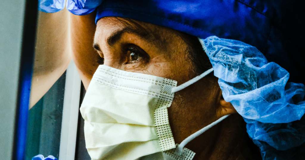 nurse working covid19 unit