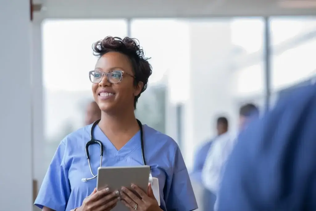 Tips for Adjusting to a New Facility as a Traveler