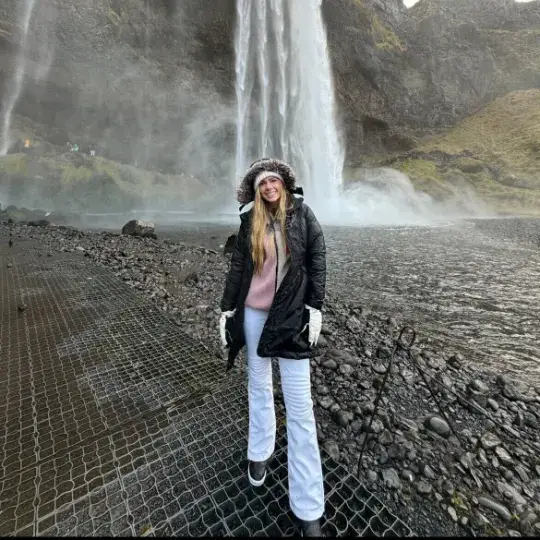 Meet the TotalMed Team - Ellen P., Travel Recruiter