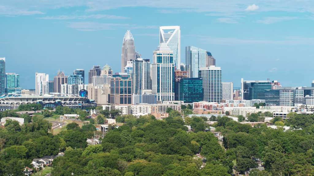 10 Places in North Carolina Healthcare Travelers Will Love