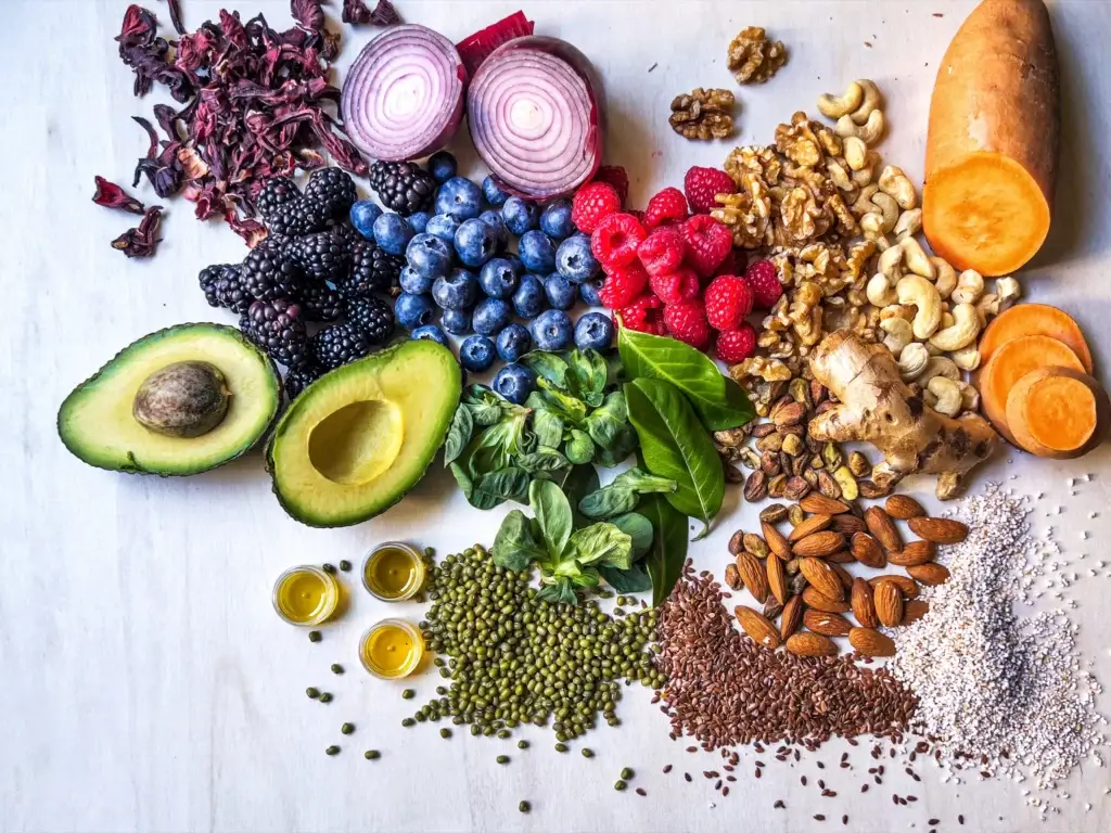 healthy foods for nurses to eat during travel assignments