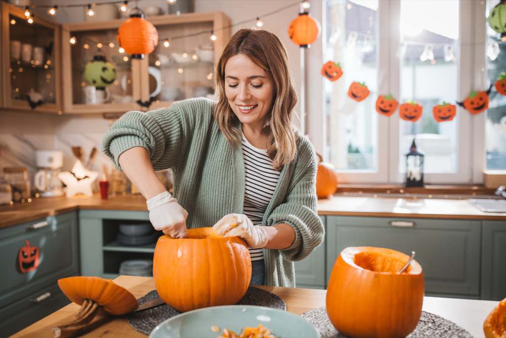 Maximize Your Fall Vibes on Travel Assignments Maximize Your Fall Vibes on Travel Assignments