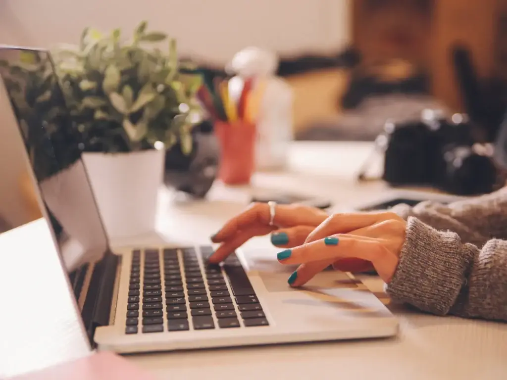 Beyond Weekly Pay: The Benefits That Can Make or Break a Travel Assignment